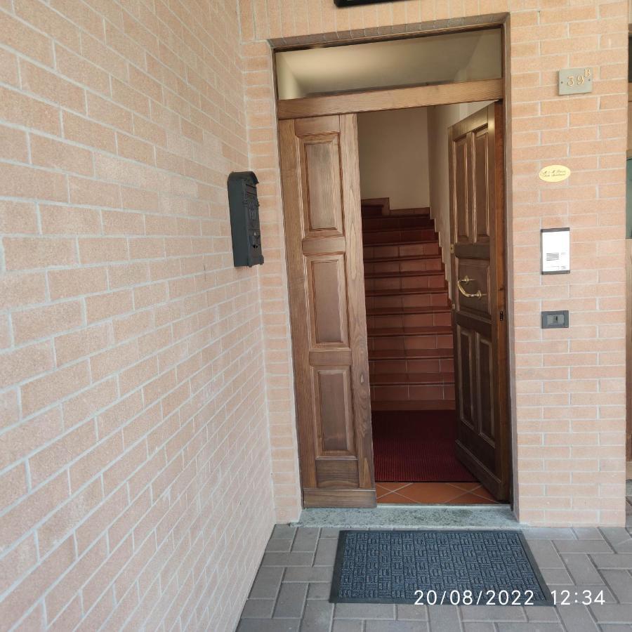 M & M Pinzi Suite Apartment Montepulciano Stazione Exterior photo
