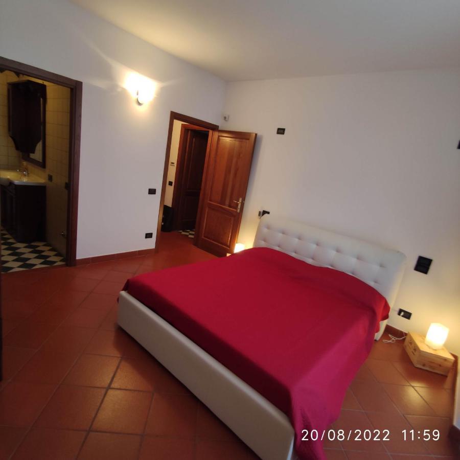 M & M Pinzi Suite Apartment Montepulciano Stazione Exterior photo
