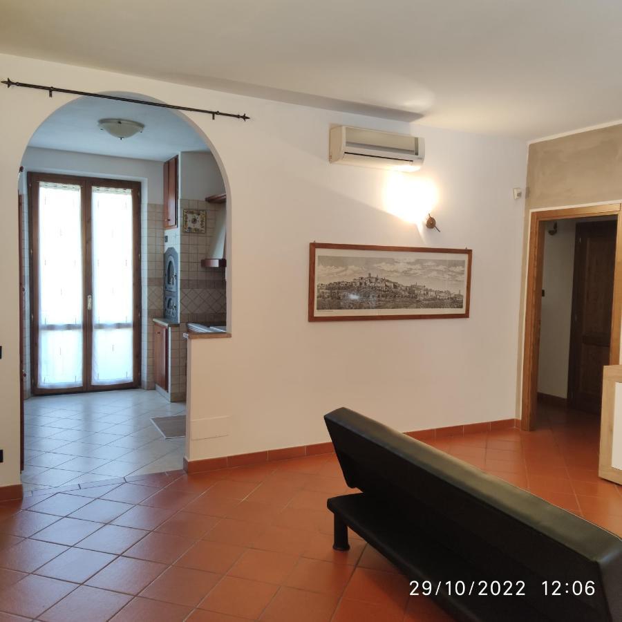 M & M Pinzi Suite Apartment Montepulciano Stazione Exterior photo